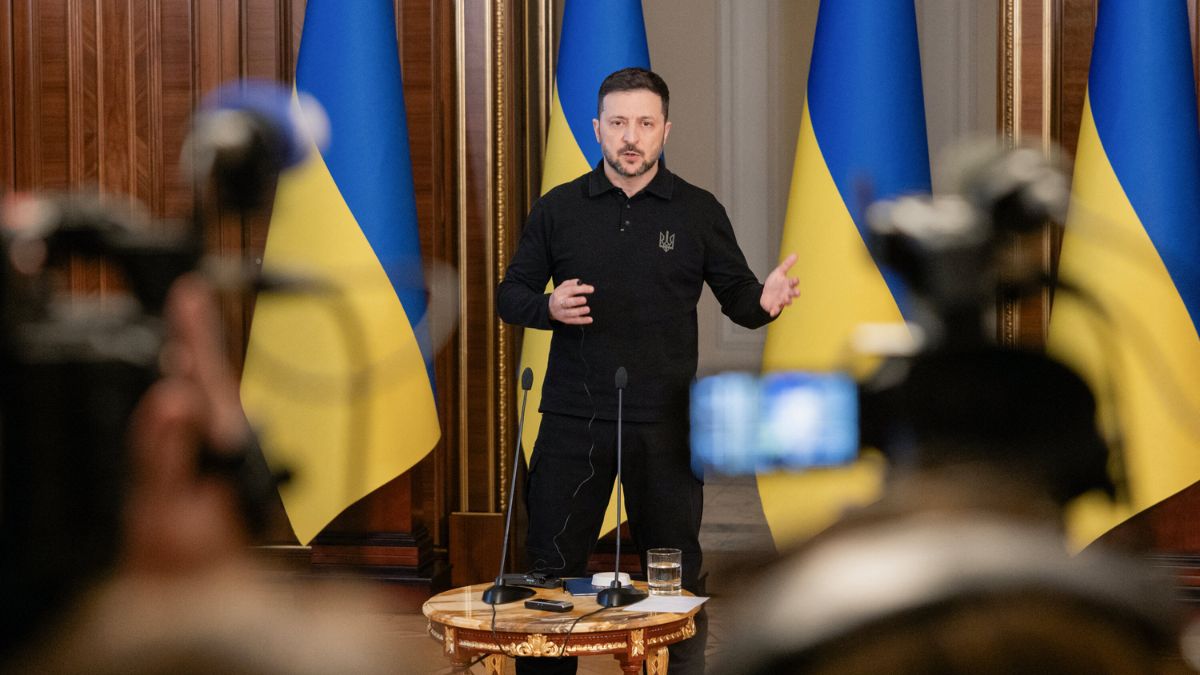 Anti-Corruption Teams Raid Home and Offices of Zelensky’s Chief of Staff