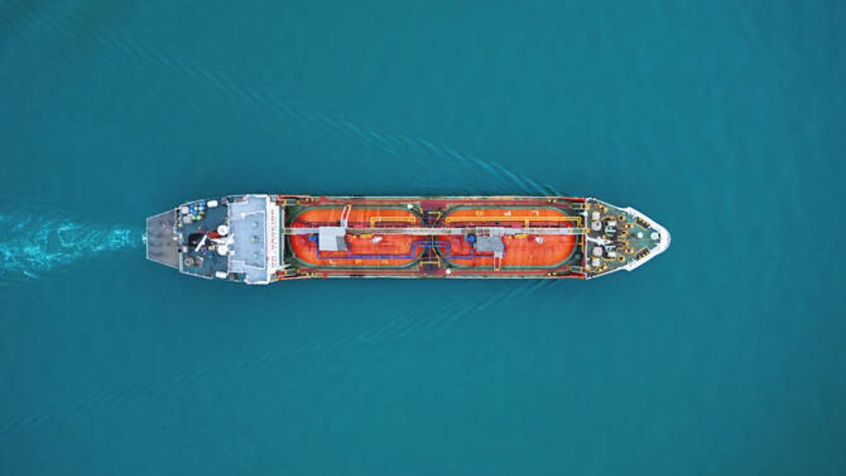 Oil Updates: Crude Continues to Lose Money Due to Decreased Supply Risk in the Middle East