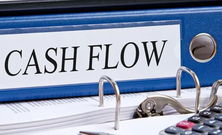 Smart Cash Flow Management: Simple Ways to Strengthen Small Business Finances
