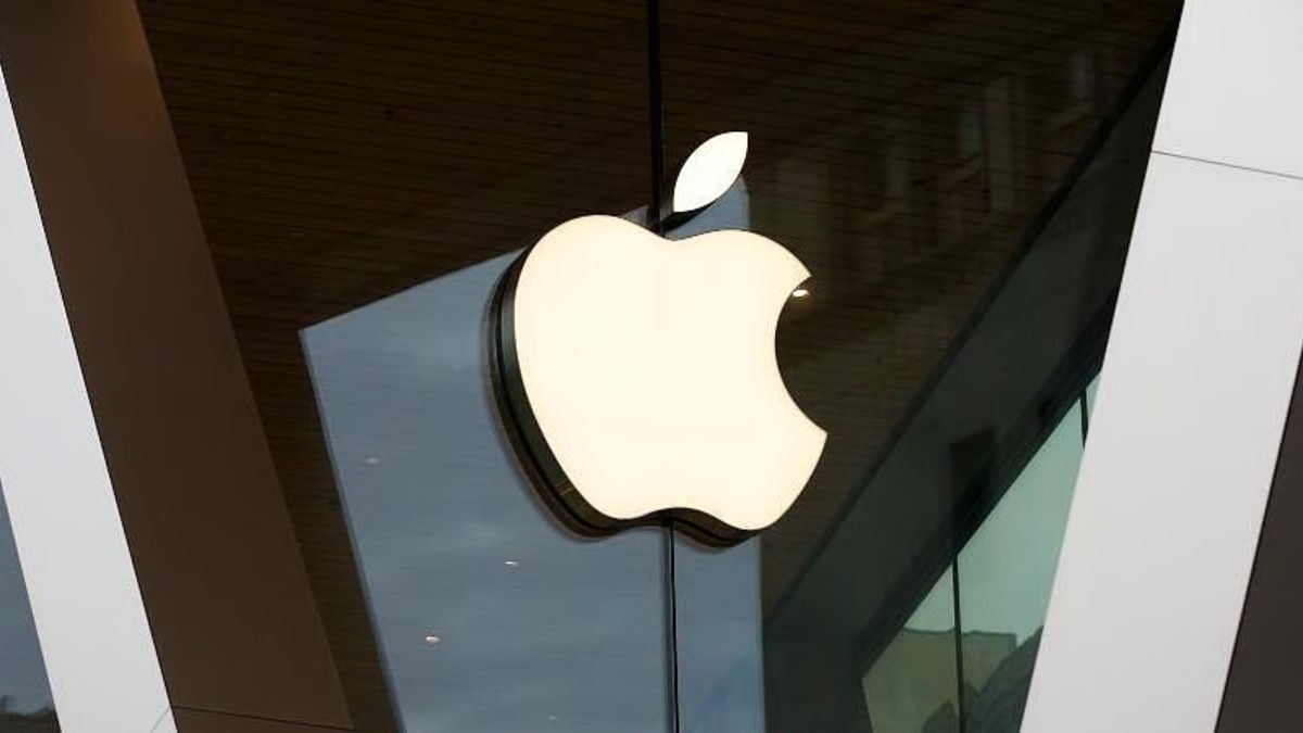 Apple to Resist India’s Order to Preload State-Run App as Political Outcry Builds