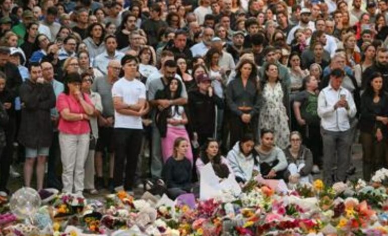 Australian State Parliament Reconvenes After Bondi Shooting to Tighten Gun Laws