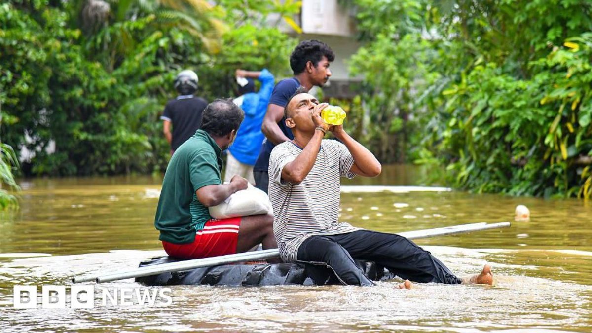 How Heavy Rains Slowed Sri Lanka’s Cleanup After the Deadly Floods