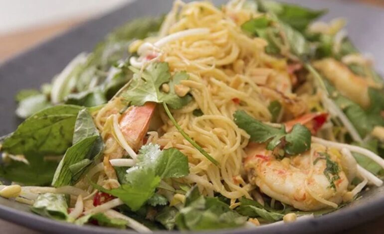 Chef Nutta Laokom Offers Simple Advice and a Classic Prawn Pad Thai