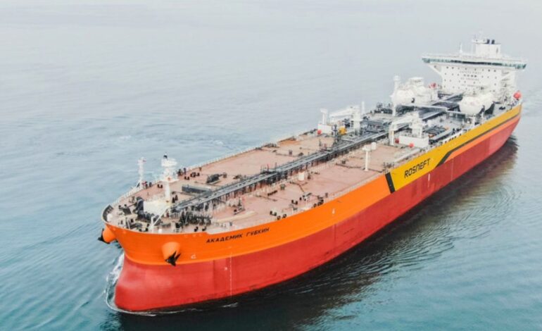 Russia Deploys Submarine to Escort Tanker Sought by US Near Venezuela