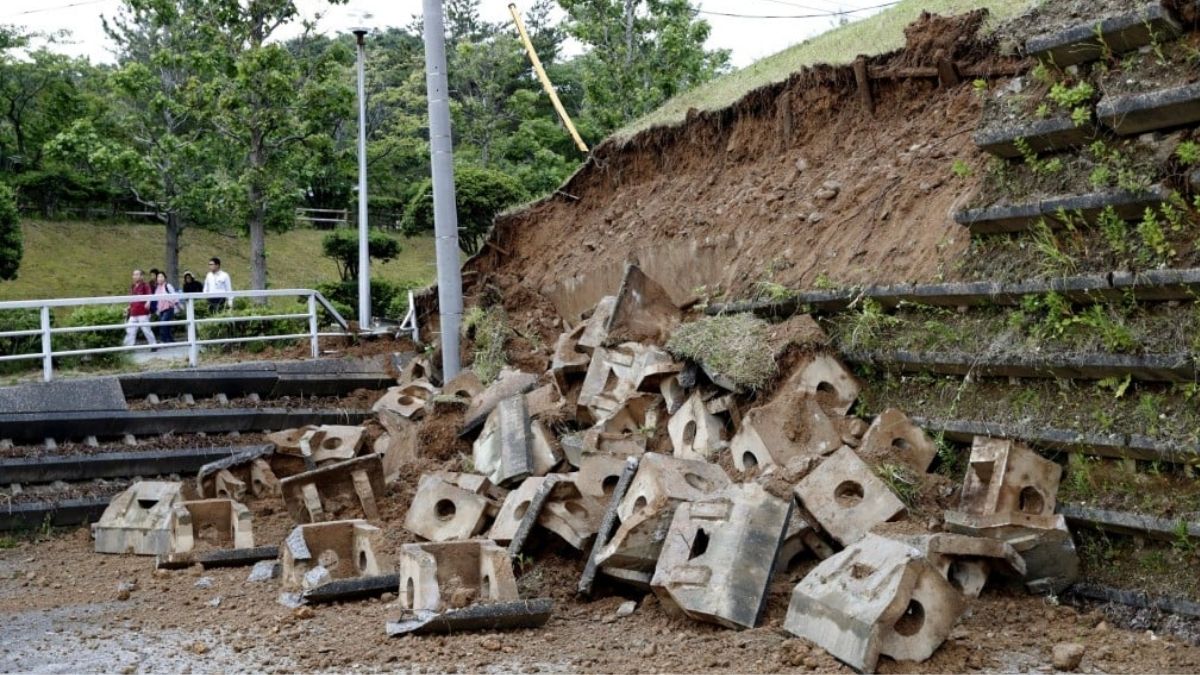 Strong 6.2 Magnitude Earthquake Hits Japan’s Chugoku Area