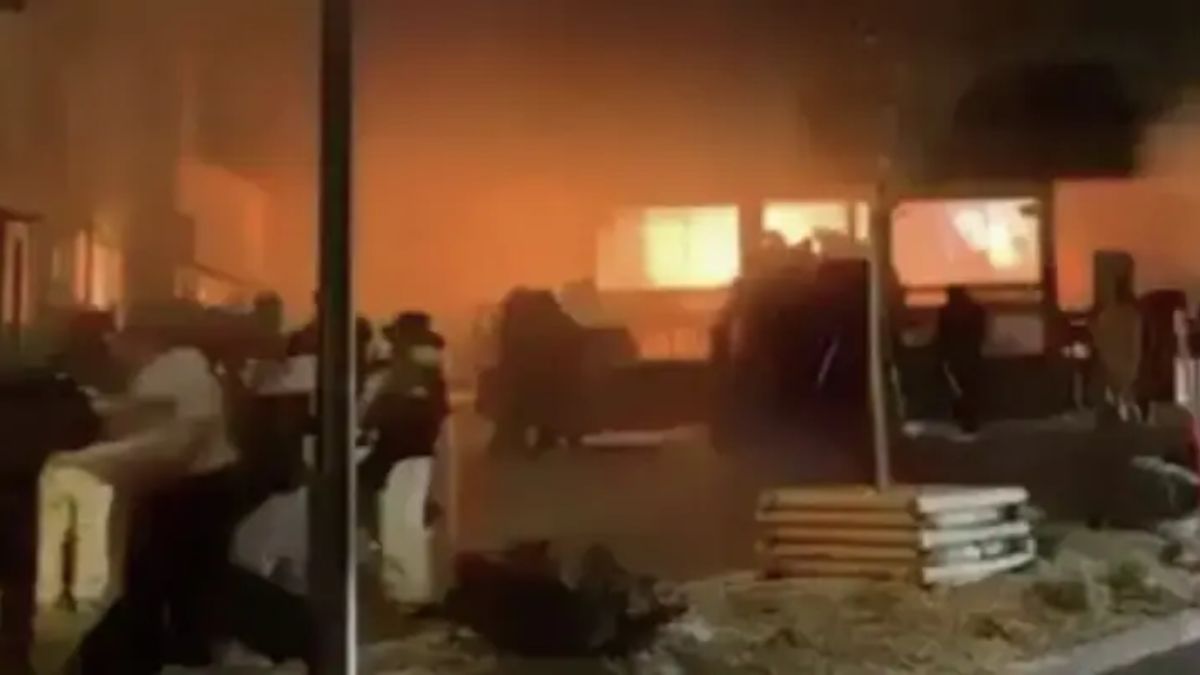 Swiss Investigators Say Sparklers on Champagne Bottles Caused Bar Fire