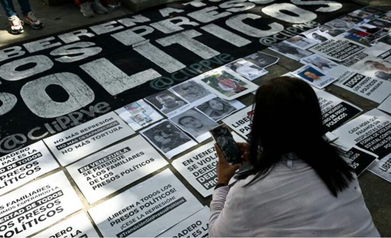 Human Rights Concerns Rise After 200+ Prisoners Begin Hunger Strike in Venezuela