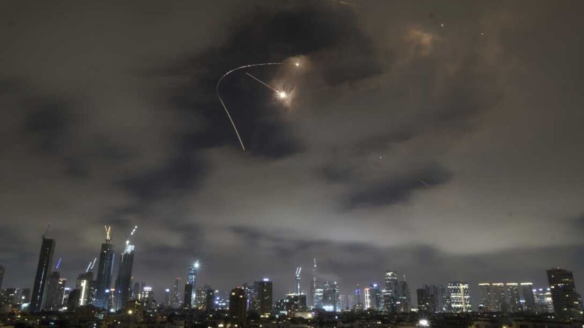 Israel Confirms Iranian Missile Attacks After Trump Speaks on Conflict