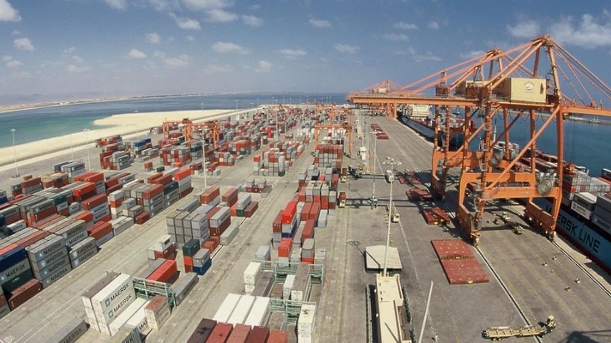 Oman Records $665M Trade Surplus as Import Levels Increase