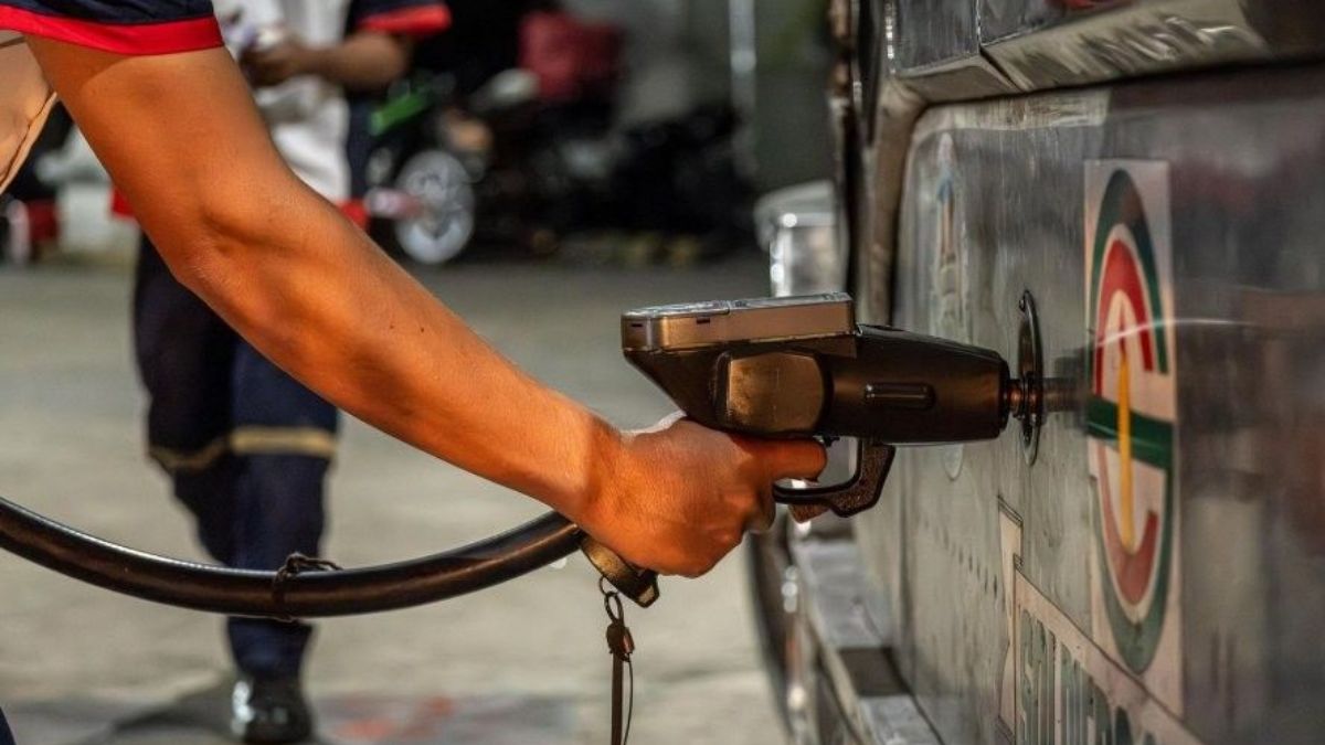 Philippines Reduces Petroleum Taxes to Control Fuel Price Surge