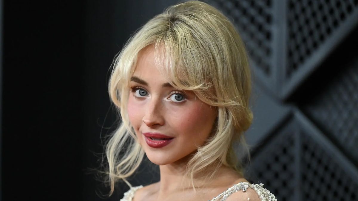 Fans React as Sabrina Carpenter Apologizes for Zaghrouta Mishap at Coachella