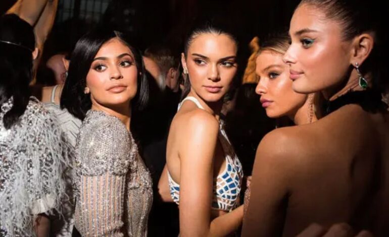 Glamour Unleashed: Stars Steal the Spotlight at the Met Gala