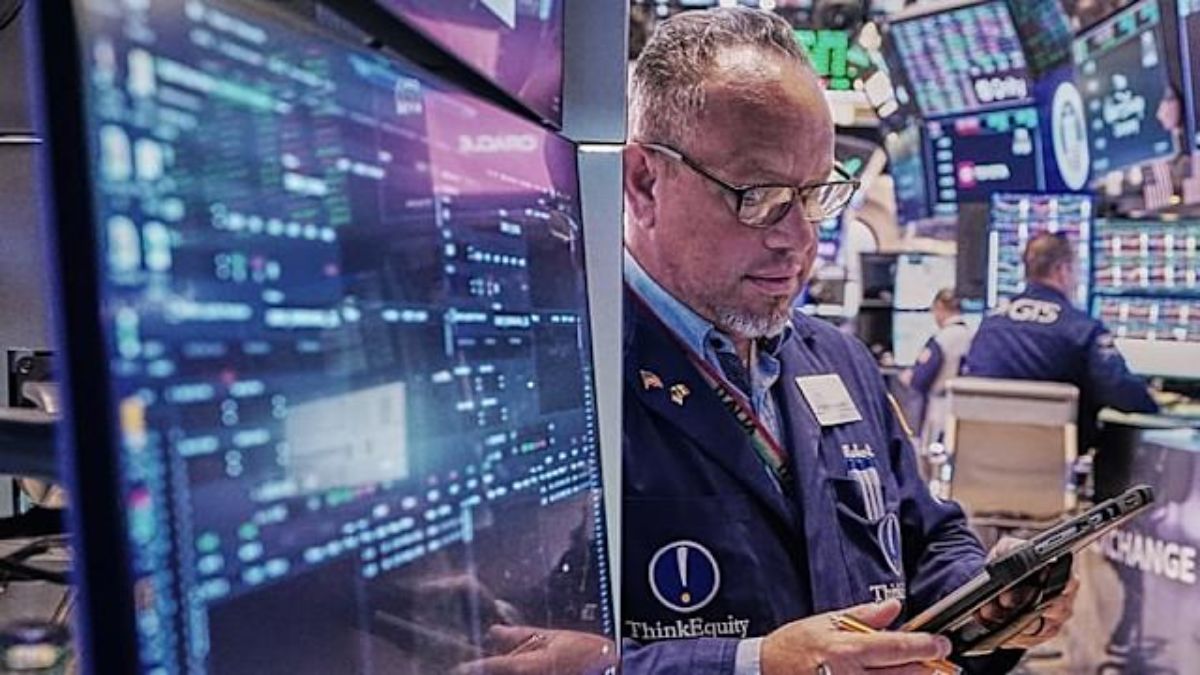 Investors Seek Answers as Oil Prices Decline After Iran-Israel Truce