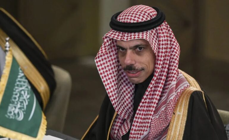 Saudi FM Holds High-Level Talks with Jordan and Oman on Regional Developments