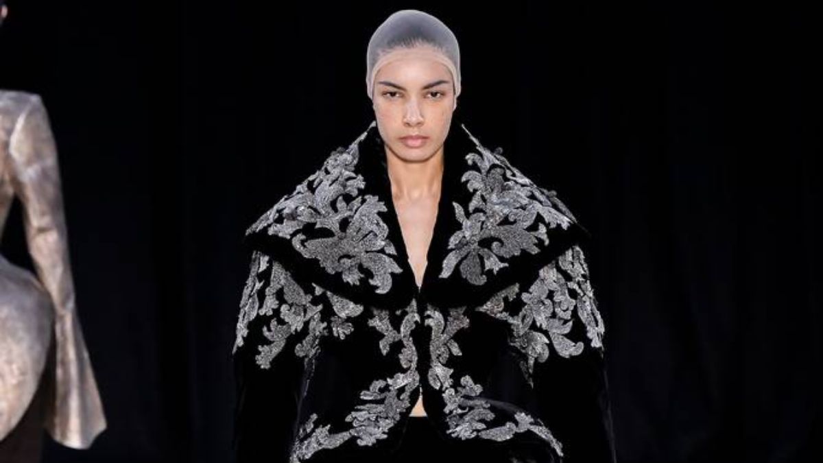 Ashi Studio Blends Art and Fashion at Paris Haute Couture Week