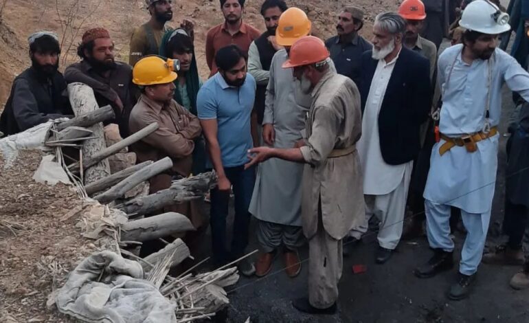 34 Dead After Coal Mine Explosion in Southern Pakistan