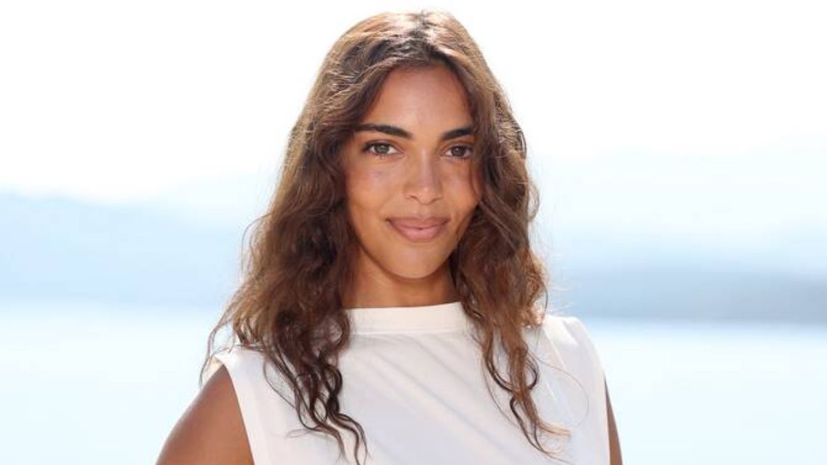 Sandra Shehab Spotted Front Row at the Exclusive Jacquemus Show in Corsica