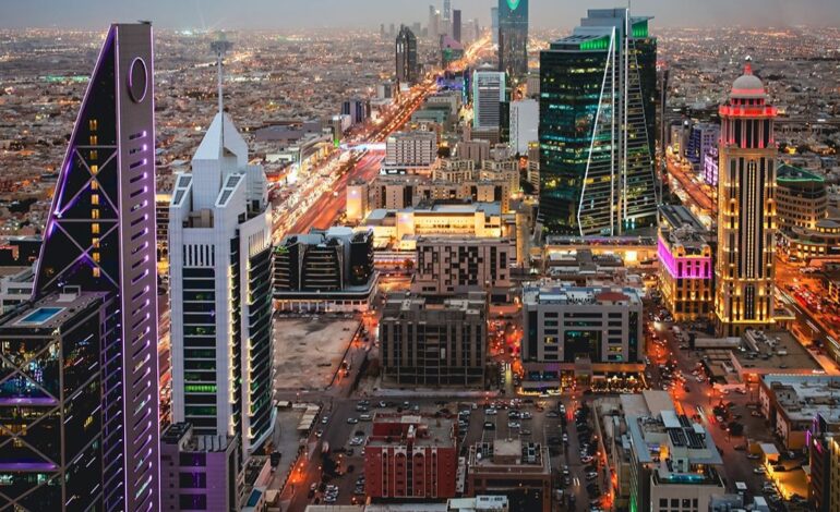 Oman Reports Strong 13% Increase in Public Revenues to $17.2bn