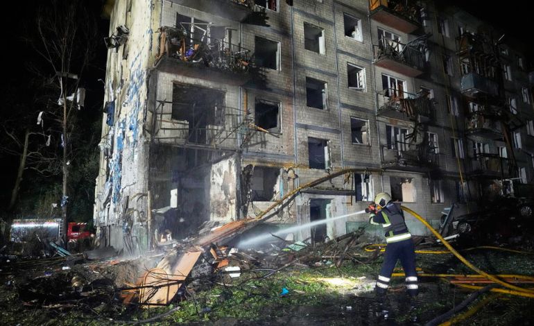 Multiple Explosions Reported in Kyiv During Missile Warning